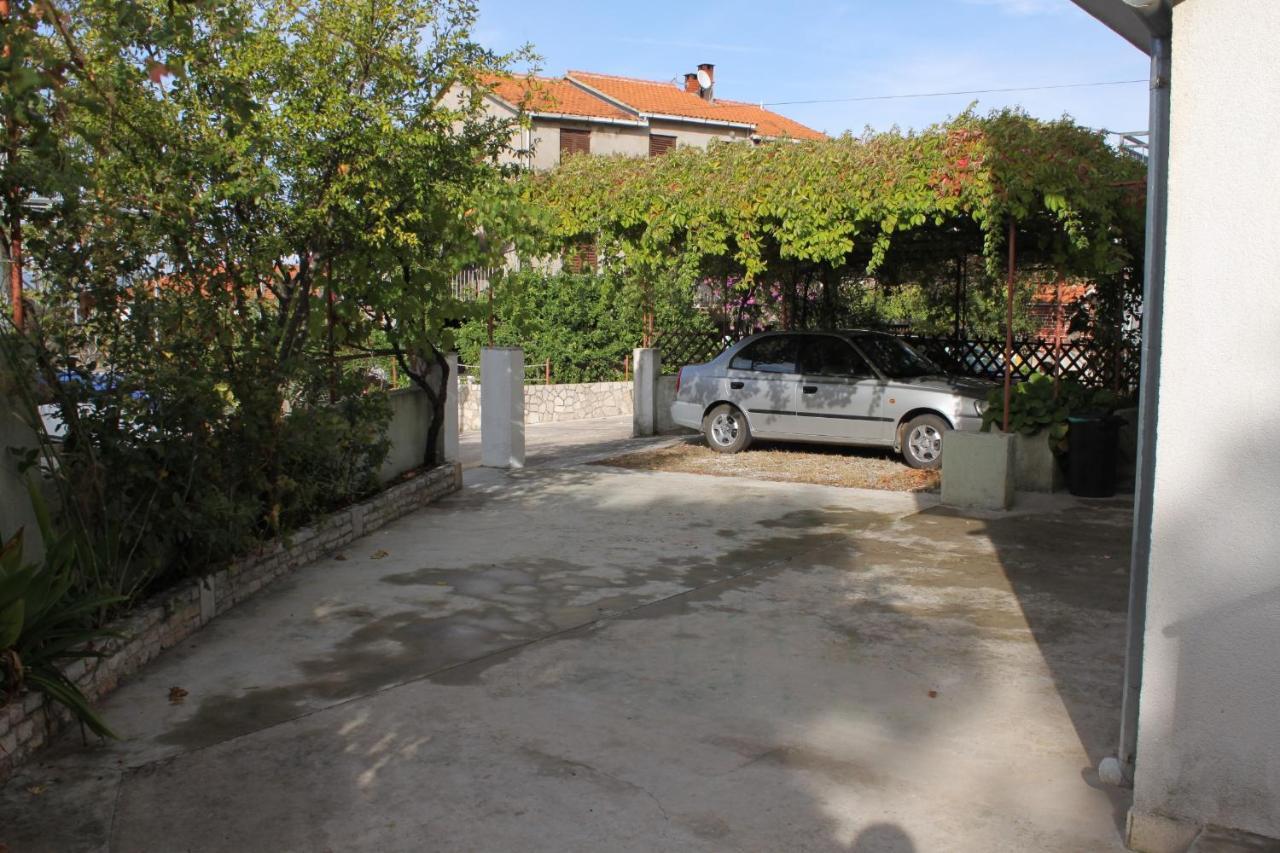 Apartment Jelsa 5703A Exterior photo