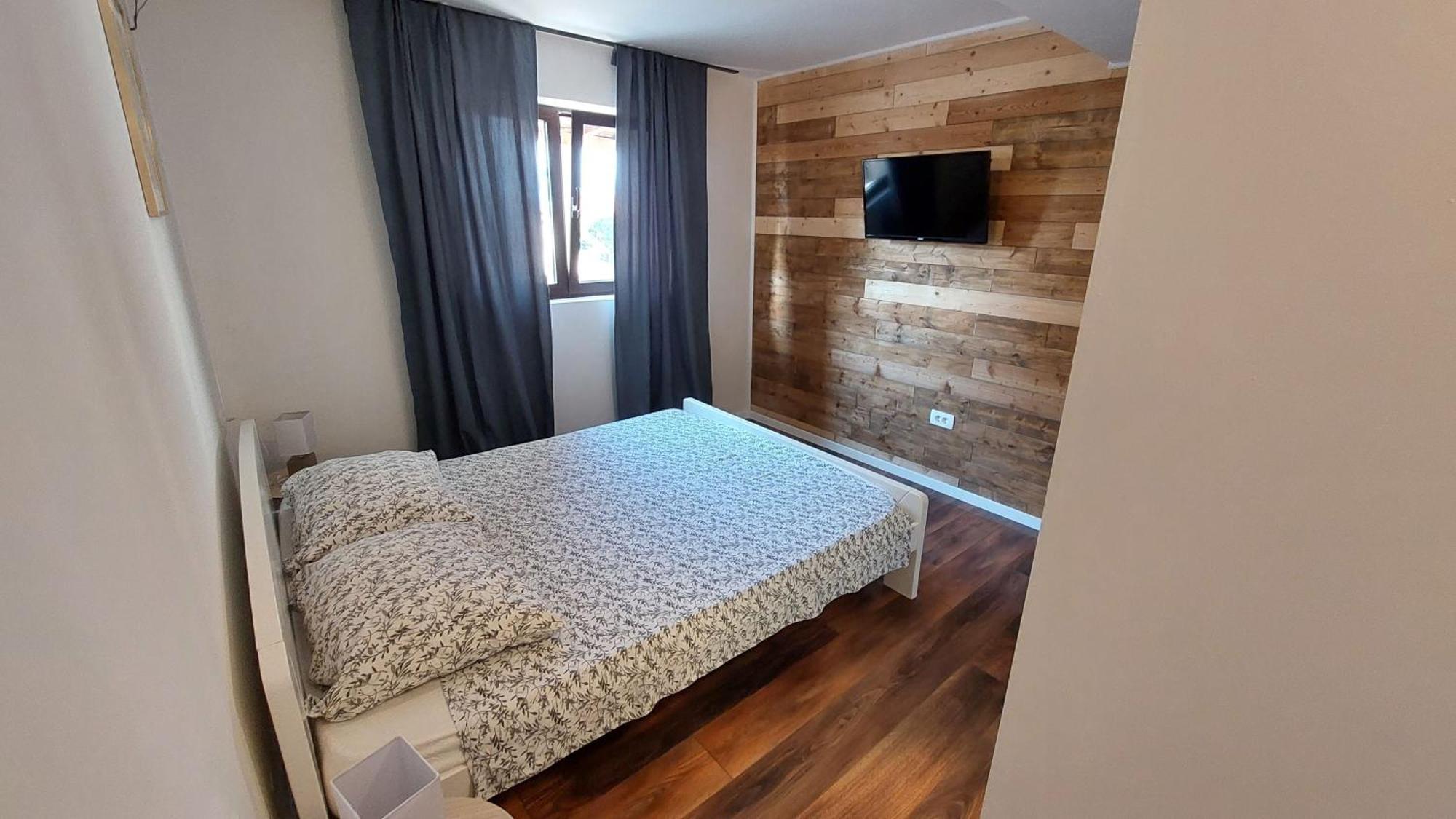 Apartment Jelsa 5703A Exterior photo